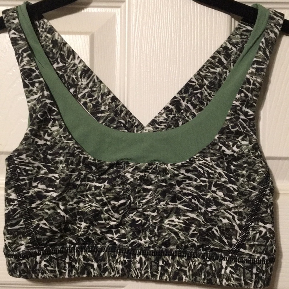 Lululemon green sports bra 4 small ta ta tamer